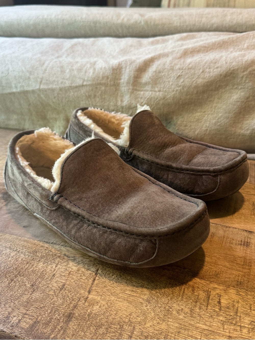 Men’s UGG Slippers